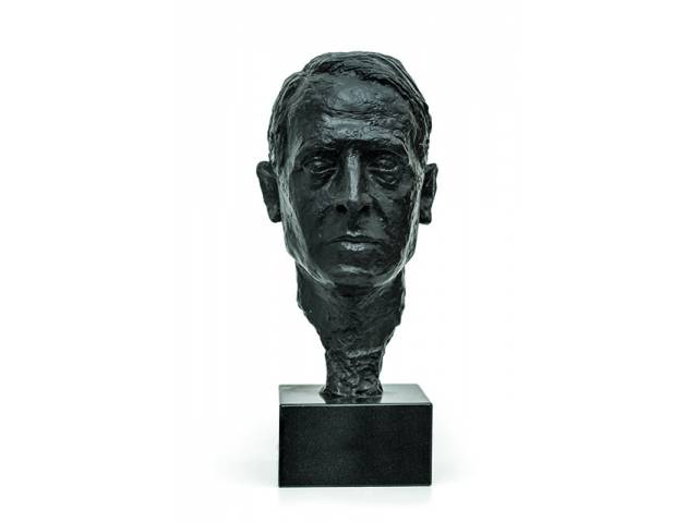 Ernesto De Fiori bronze 36 x 17,9 x 24,7 cm "Autorretrato Ernesto de Fiori" 1933 reproduzido no livro Ernesto de Fiori - Uma Retrospectiva. São Paulo: Pinacoteca, 1997, p. 158