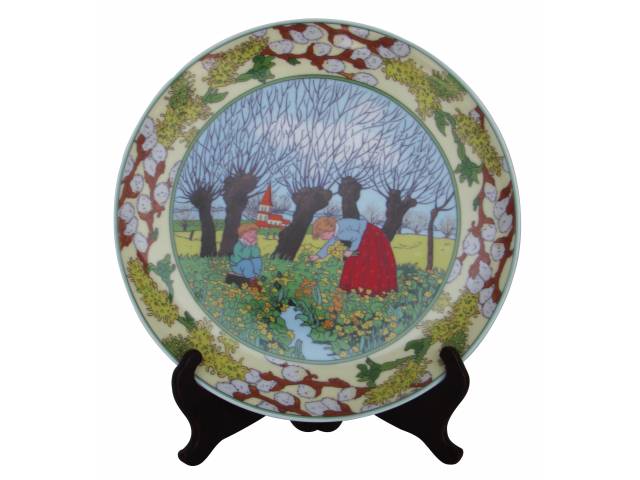 Prato em porc. “Heinrich: Villeroy & Boch” - “A primeira tensão daprimavera”. - Prato de colecionismo - arrecadação de fundos apoio pesquisa do câncer. d = 25 cm - Alemanha, séc. XX