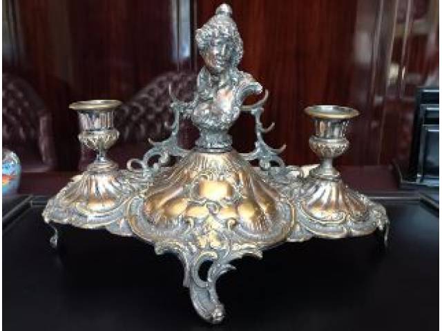 WMF - Castiçal com duas velas e figura feminina central ao estilo Art Nouveau em metal 20 x 30 x 20 cm - Alemanha