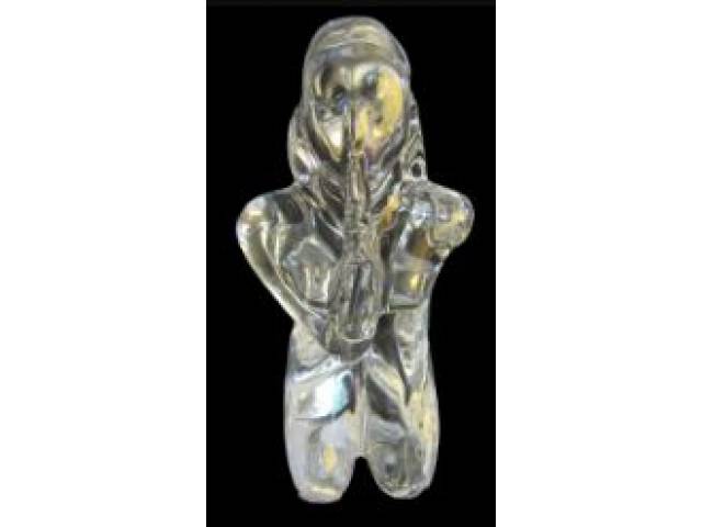 Baccarat - Magnífica figura de mulher ajoelhada - oração, em cristal assinada pelo artista Robert Rigot e selada na base, 15 x 10 cm. Em perfeito estado - peça de coleção