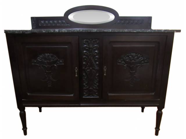 Buffet e duas portas em Imbuia, tampo mármore nero e espelho oval bisotê “Liceu de Artes e Ofícios” anos 60. 52,5 x 1,39 x 124,5 cm