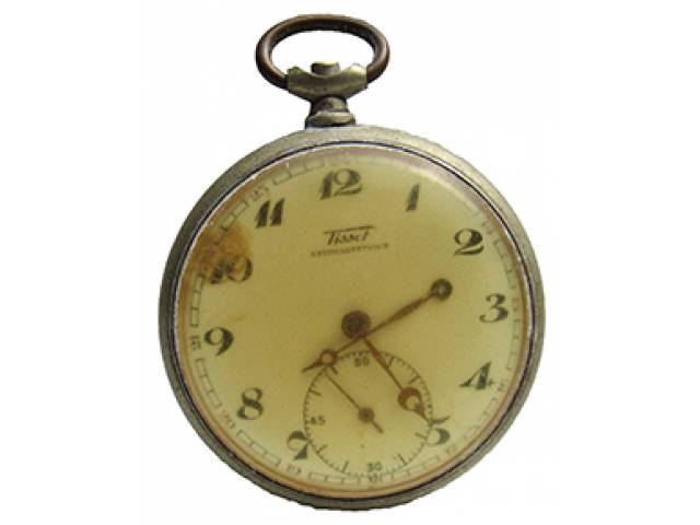 Relógio de bolso “Tissot 1944” ajuste corda pela coroa, mostr. porc. cx. níquel. d = 4,5 cm, l = 0,6 cm - Suíça, séc. XX. NE: sem coroa, ponteiro solto e máq. não funcionando.