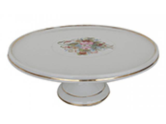 Prato para bolo pé alto porcelana “Vieux Bruxelas” filete dourado na borda e na base, ao centro decoração floral. d = 34 e h = 14,5 cm. - Bélgica, séc. XX
