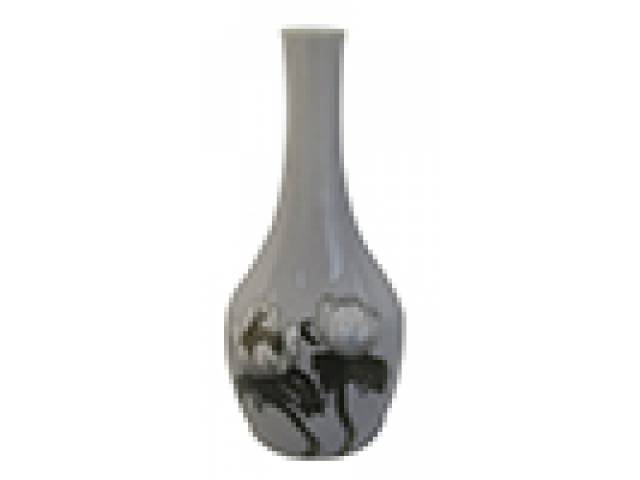 Floreiro solitário porc. “Royal Copenhagen” decor. tulipas brancas. h = 12 cm. - Dinamarca, séc. XIX/XX (1889-1922)