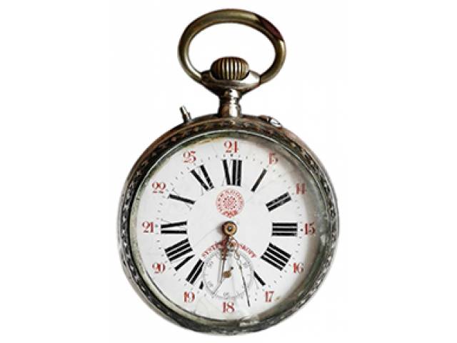 Relógio de bolso “Messaggero”, ajuste corda pela coroa, mostr. romano porc. cxs. prata lei 800, três tampas ornamentadas. d = 6,2 cm, l = 2,1 cm - Suíça, séc. XX. No estado: máq. não funcionando.