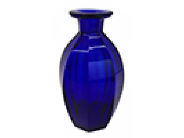 Floreiro oitavado em cristal azul cobalto facetado. h = 13 cm - Europa, séc. XX