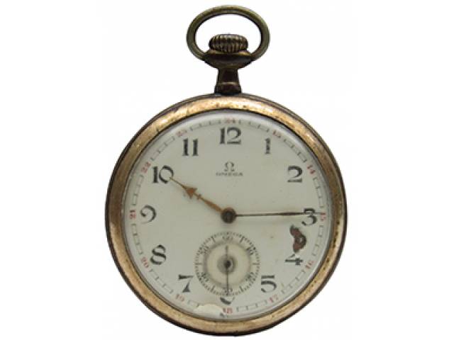 Relógio de bolso “OMEGA” ajuste corda pela coroa, mostr. romano porc. cx. banho ouro. d = 4,5 cm, l = 1 cm. - Suíça, séc. XX (1901-1949)