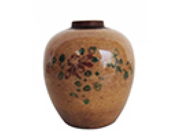 Pequeno floreiro bojudo porc. decor. em monocromia com detalhes esmaltados em motivos florais.h = 9,5 cm - China, séc. XIX