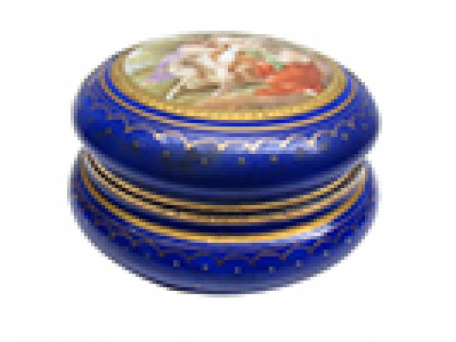 Porta-jóias redondo em porcelana azul cobalto decoração palaciana na tampa. 7 x 4 cm. - Europa, séc. XX