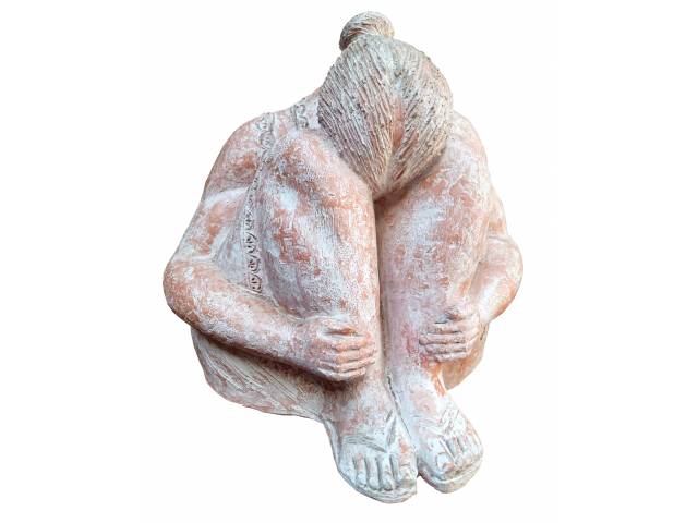 Nilton Maia escultura de terracota 36 x 30 x 40 cm “China Arrependida” ass. verso da base 2010