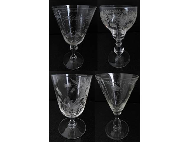 Quatro taças variadas ornamentadas, acidadas e lapidadas em cristal. h = 17 cm - Europa, séc. XX