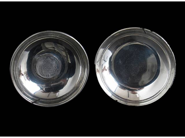 Par de covilhetes em prata Sterling. d = 7,5 cm