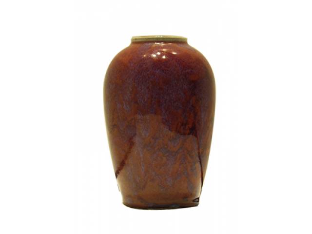 Vaso de bojo em cerâmica vitrificada ornada em cores de tonalidades azul e terrosa. h= 18 cm. China, séc. XIX