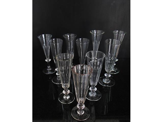 Diversas taças Flute p/ champanhe (10), cristal. h = 17,5 cm - Europa, séc. XX