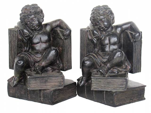 Par de cerra-livros Britannia-resina, cor bronze “Crianças entre livros.” Não assinadas. 10,5 x 11 x 16,5 cm. - Europa, séc. XIX/XX