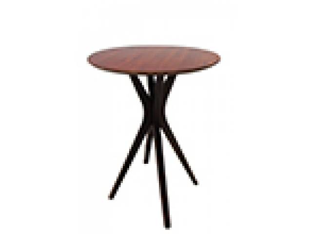 Mesa lateral, tampo redondo em madeira e pés estilo palito. 0,52 x 0,665 cm – Europa, séc. XX