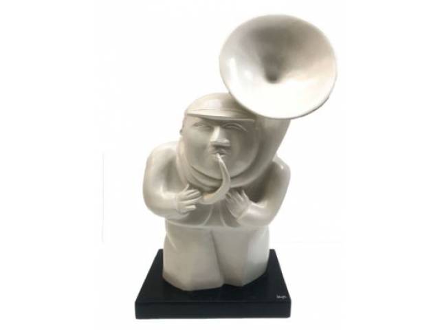 Inos Corradin - escultura em resina 64 x 38 cm "Músico" ass. base