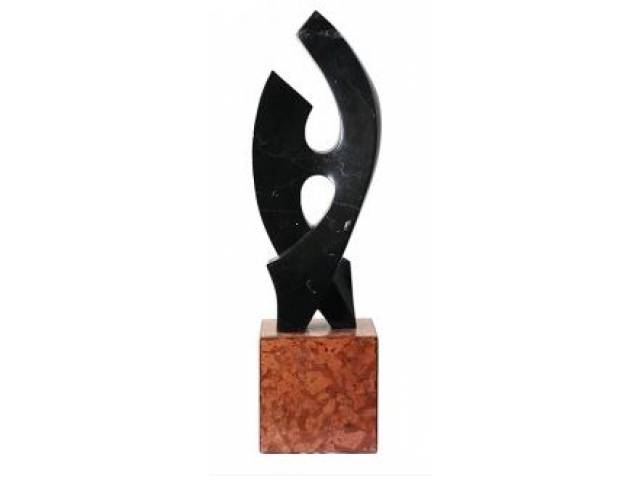 Bruno Giorgi Escultura em mármore negro 56 cm de altura + 20 cm de base “Chama” Com certificado de Leontina Giorgi