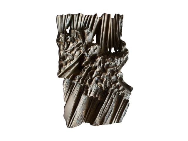 Maria Bonomi Escultura em bronze 19 x 30 cm “Sem titulo” ass. no verso