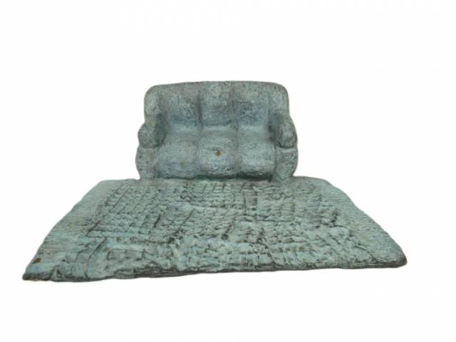 Maria Clara Fernandes  escultura em bronze 20 x10x10 cm “Ausência I ” ass. CID  datado 1994