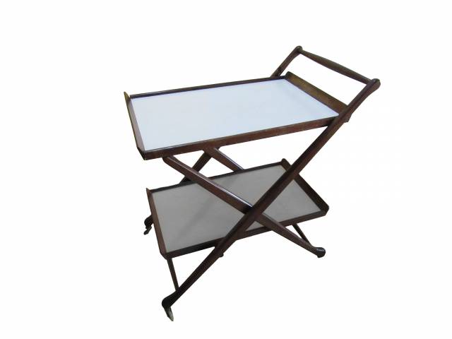 Carrinho de apoio em madeira de lei Caviúna , bandejas em Caviúna e fórmica branca. Peça original de época São Paulo, anos 60  com duas bandejas, medindo h=78 x 88 x45 cm