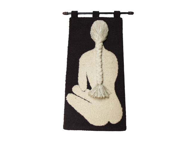 Tapeçaria de parede 110 x 50cm "Silhueta Feminina". Com trança em relevo e alça em bom estado Década de 70